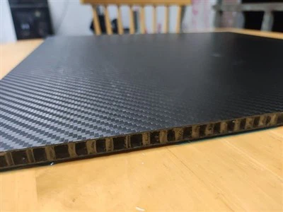 Panoul de fagure aramid din fibră de carbon